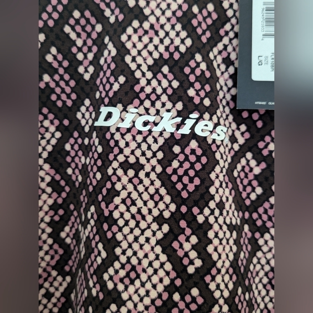 Women's Dickies Camden Cropped Long Sleeve T-Shirt NWT Snakeskin pattern - Picture 3 of 9